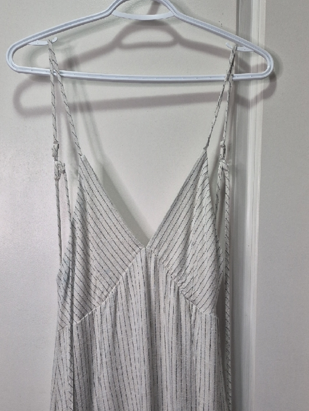 Striped Light‎ Gray Strapless Summer Dress - Picture 3 of 8